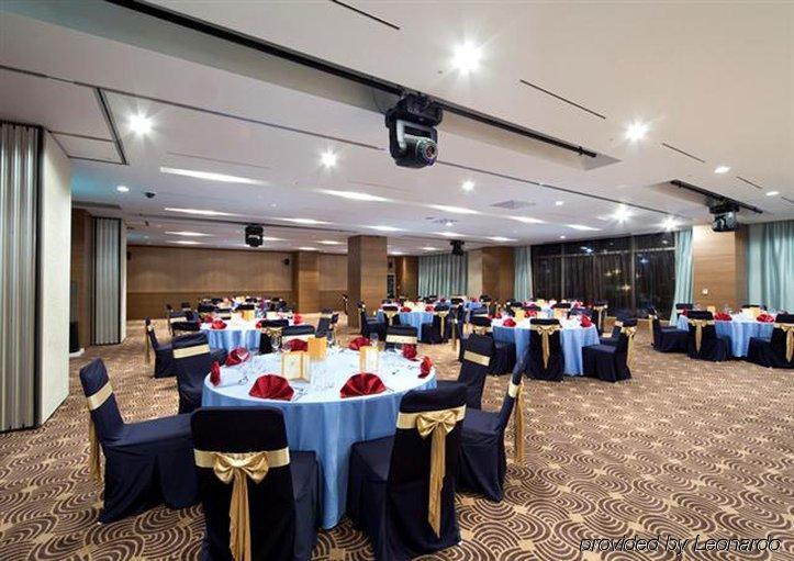 Orakai Songdo Park Hotel Incheon Exterior photo